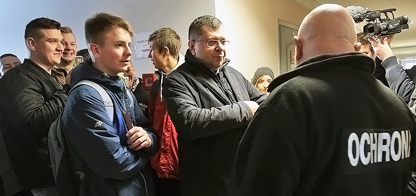 Zbigniew Stonoga odwołuje piątkowy protest