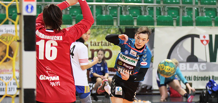 Vistal Gdynia niepokonana w Elblągu - zobacz zdjęcia z Turnieju Piłki Ręcznej Kobiet