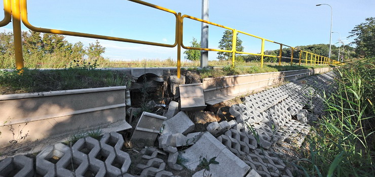 Ujawniono kolejne usterki po hiszpańskim wykonawcy drogi nr 503. Naprawa wad kosztowała już ponad 1 mln zł