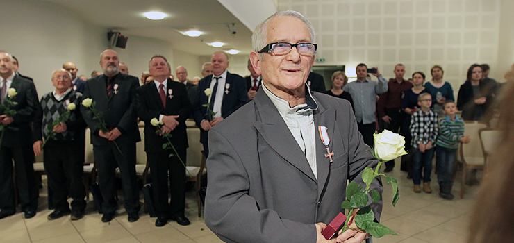 Dziaali na rzecz odzyskania przez Polsk niepodlegoci. Odznaczono ich Krzyami Wolnoci i Solidarnoci