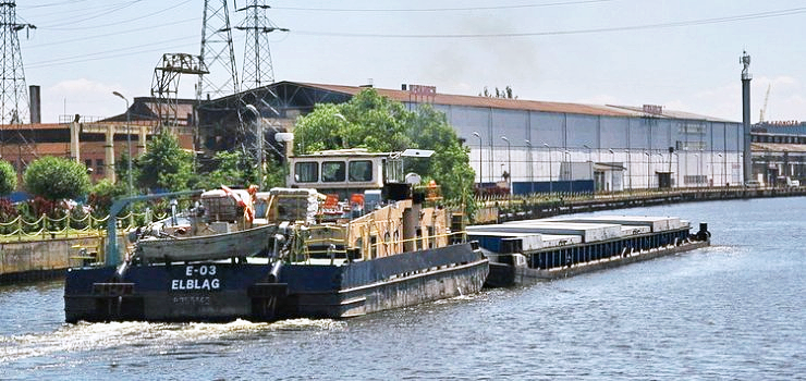 Elblski port zanotowa kolejny znaczny spadek przeadunku towarw. Wzrosa za to ilo pasaerw