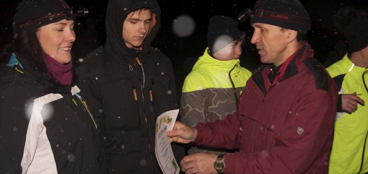 Nocne marszobiegi na orientację po zimowej Bażantarnii