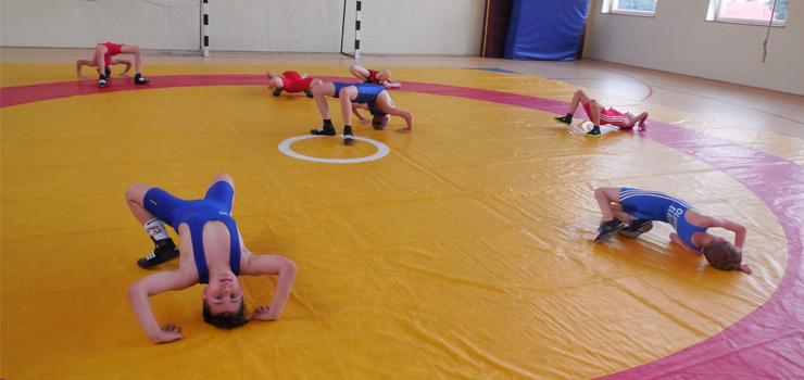 Zapasy sportem wszystkich dzieci - bezpłatne zajęcia w ferie