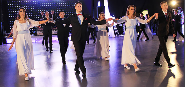 "Ten bal zapamiętamy na lata". Studniówka I Liceum Ogólnokształcącego