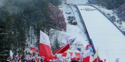 INFO na PŚ  w Zakopanem. Polscy kibice bezkonkurencyjni w tworzeniu niezapomnianej atmosfery - zobacz zdjęcia 