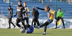 Olimpia przegrywa sparingow potyczk z Huraganem Morg