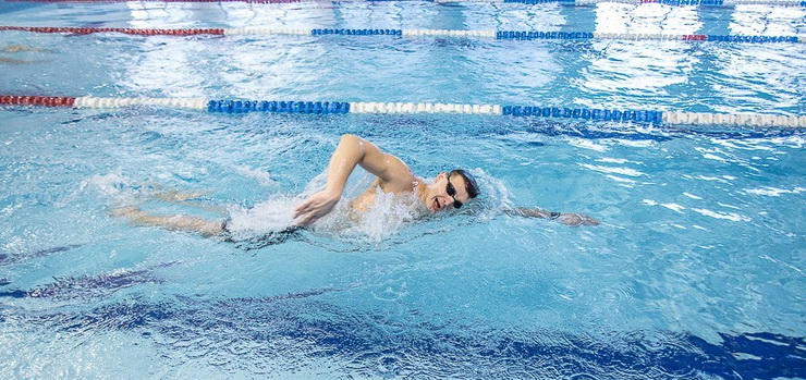 Sebastian Kara pobi rekord Polski. W basenie spdzi 24 godziny i przepyn 96 km 850m!