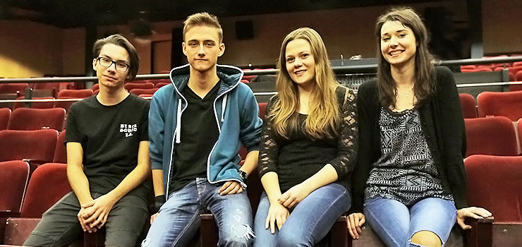 "Elbląg nie jest nudny i pusty skoro są tu tacy ludzie". Młodzież o Helenie Pilejczyk