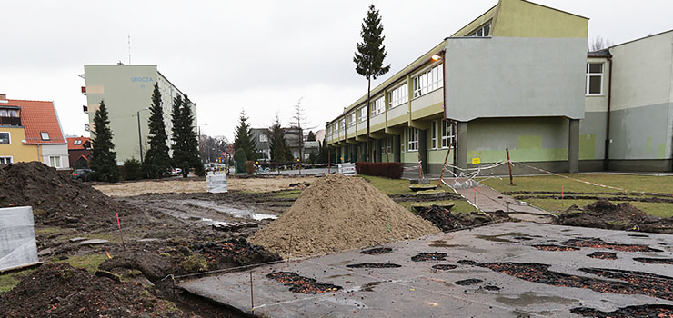 Przy Uroczej ruszyła budowa kompleksu rekreacyjno – sportowego za 280 tys. zł. Jak będzie wyglądał?