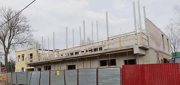 Budynek klubowy Olimpii ma już nową kondygnację. Zobacz zdjęcia z jego przebudowy