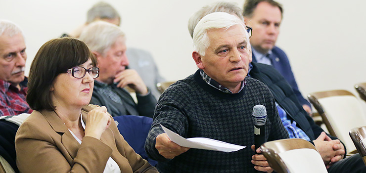 Stare Miasto pełne problemów. O czym rozmawiano na spotkaniu prezydenta z mieszkańcami starówki?