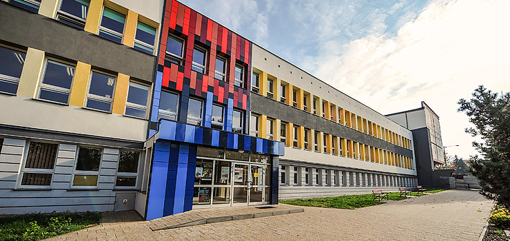 "Nauczyciele będą strajkowali psychicznie, ale fizycznie będą pracowali". Ta szkoła nie obawia się reformy