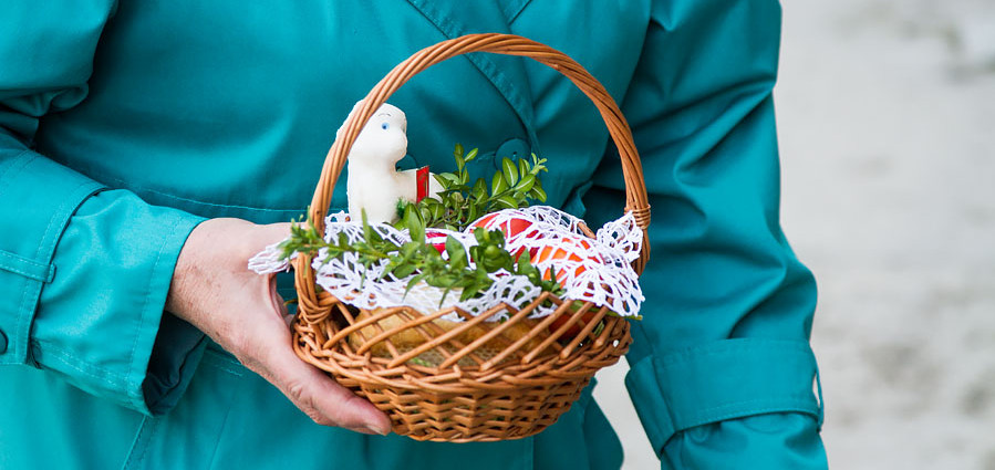 WIELKA SOBOTA! Dzień święcenie pokarmów i adoracji ukrzyżowanego Chrystusa