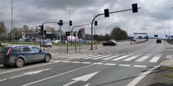  Jecha� pod pr�d ci�arowym samochodem. 45-latka zatrzymano do kontroli