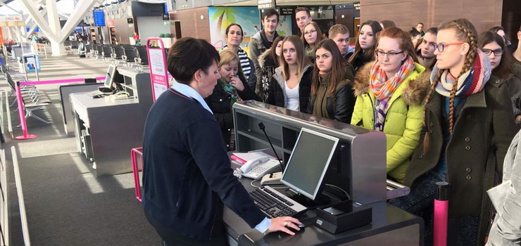 Zespół Szkół Gospodarczych pierwszą w kraju szkołą w programie obsługi lotnisk