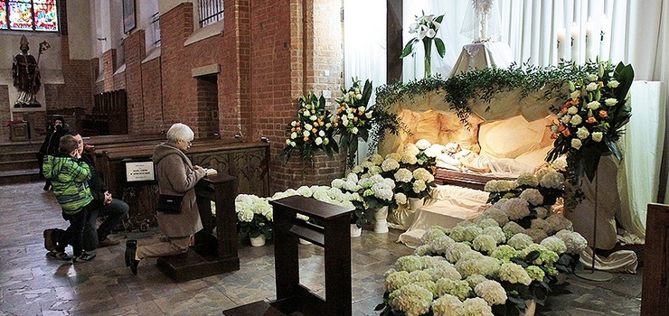 Spowiedź dla zabieganych. Trwa Noc Konfesjonałów