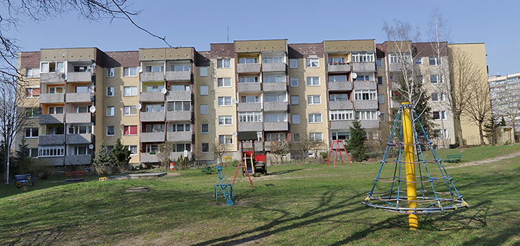 Termomodernizacja pierwszych budynków na Zawadzie ruszy już w maju? Trwa wyłanianie wykonawcy