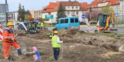 Praca przy budowie torowiska wre. Jak� decyzj� ws. przetargu podejmie s�d?