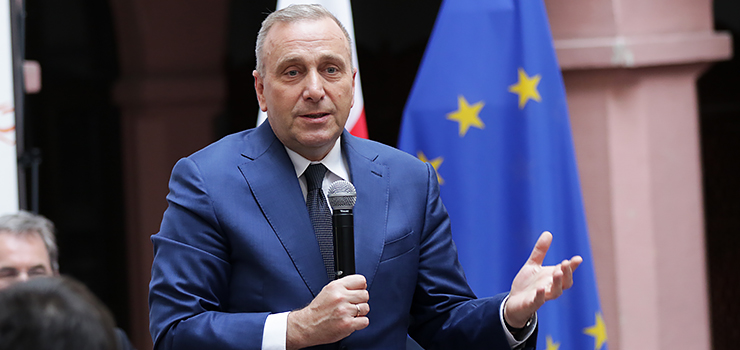 Elblążanin wygwizdany na spotkaniu ze Schetyną i kampania bez kampanii. Nie można było tego uniknąć?