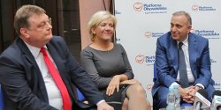 Co na spotkaniu Schetyny z elblanami robi Witold Wrblewski?