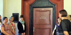 Tych miejsc prawy obywatel nie zobaczy. Elblążanie zwiedzili sąd okręgowy