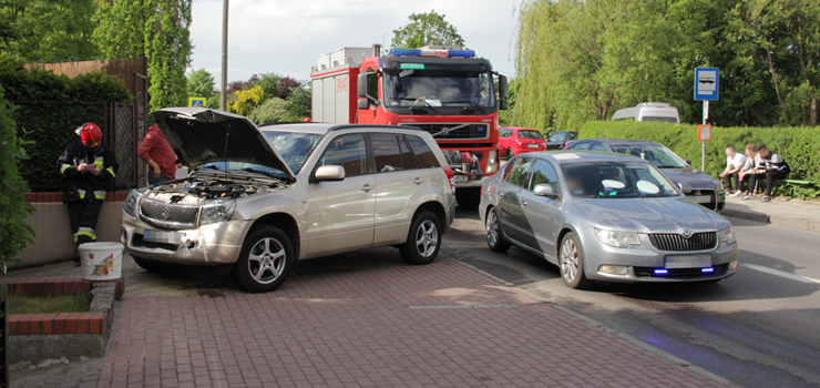 Zderzenie suzuki i audi na Sienkiewicza. Sprawczyni w ciy przewieziona na badania