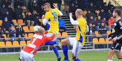 Olimpia Elbl�g wygra�a na wyje�dzie i zdegradowa�a do III ligi Olimpi� Zambr�w