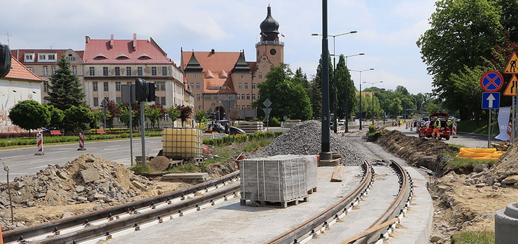 Zobacz, jak zaawansowane s prace przy budowie torowiska na 12 Lutego i Grota Roweckiego