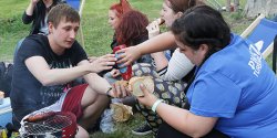 "Chodzi�o nam o integracje student�w wszystkich instytut�w”. Zobacz, jak wygl�da�o Wielkie Grillowanie na Wsp�lnej