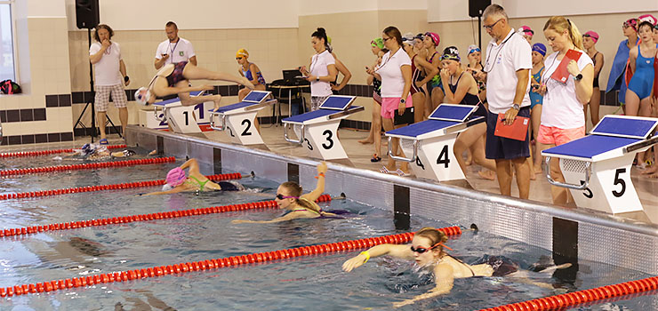 Kryta pływalnia na Robotniczej zmieniła się nie do poznania. Zobacz zdjęcia z jej otwarcia