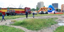 Zamiast budowy 16-pitrowego wieowca, mamy wesoe miasteczko. Co dalej z terenem po Porto 55?