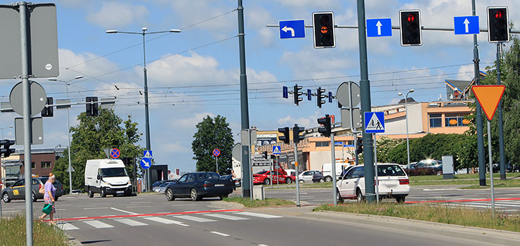Na tym skrzyżowaniu skręt w lewo to udręka. Krótkie światło zielone prowokuje łamanie przepisów