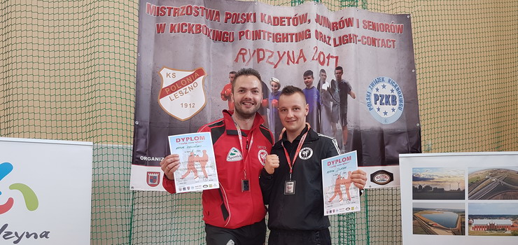 Medale Adriana Durmy i Artura Zieliskiego na Mistrzostwach Polski Sub Mundurowych w kick boxingu