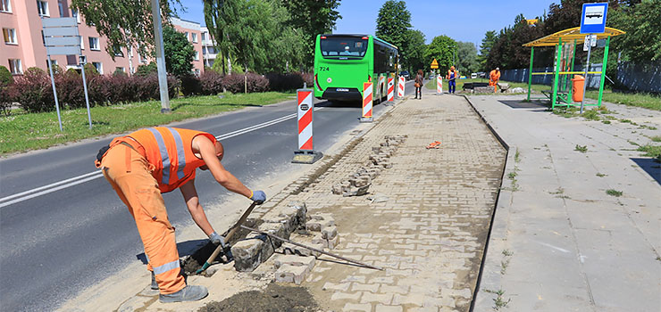 "Niestety, naprawa jezdni czy chodnikw nie stanowi penej naprawy ulicy"