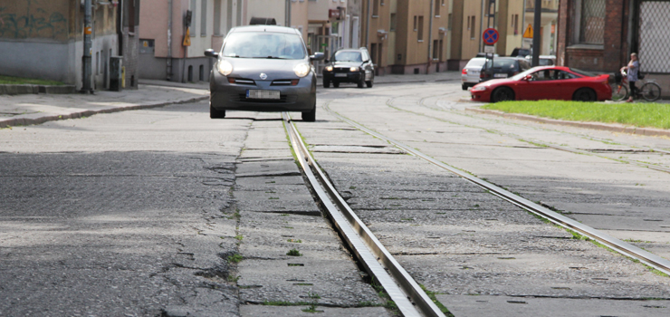Jazda po tej ulicy to udręka. Czy dolny odcinek Królewieckiej doczeka się remontu?