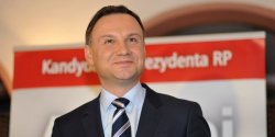 Prezydent Andrzej Duda podj�� decyzj� ws. ustaw o s�downictwie. B�d� dwa weta