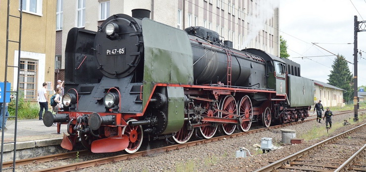 "Dla mnie to podróż do przeszłości". Do Elbląga zawitał zabytkowy parowóz - zobacz fotorelację