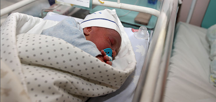 Ominiemy urzd i zarejestrujemy dziecko ju w szpitalu. "Poona bdzie wypytywaa matk o ojca dziecka?"
