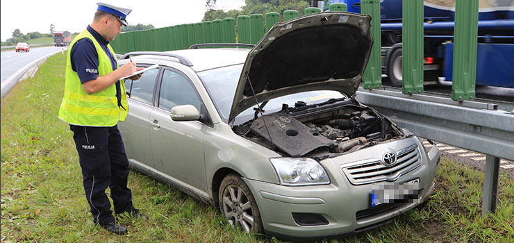 Wypadek pod Elblągiem. Mężczyzna zasłabł za kierownicą... sytuację uratowała jego córka
