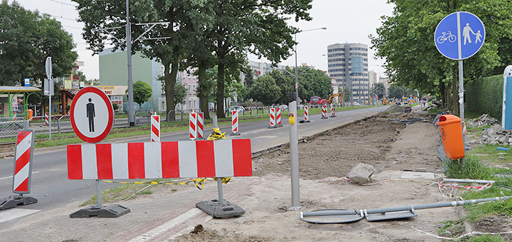 "Tragedii nie ma, ale fajnie też nie jest". Jak elblążanie oceniają jazdę po ul. Płk. Dąbka?