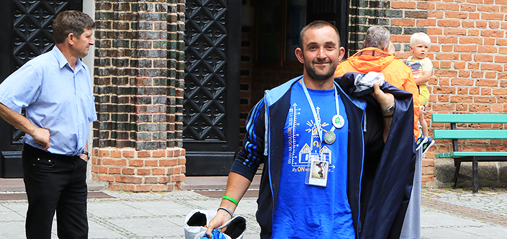 "Jesteśmy zmęczeni, ale czujemy radość w sercu". Pielgrzymi z Elbląga dotarli na Jasną Górę