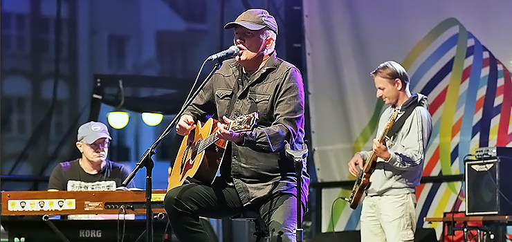 Piotr Bukartyk wystąpił dla elblążan. Zobacz jak bawili się podczas koncertu