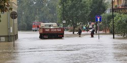 Elbl�g: Ulice Zwi�zku Jaszczurczego i Fromborska pod wod�. W mie�cie obowi�zuje pogotowie przeciwpowodziowe