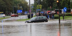 Powd w Elblgu. Od kilkunastu godzin trwa walka z ywioem, prezydent poprosi o wsparcie wojska