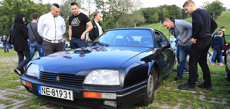 Dla miłośników motoryzacji - V Spotkanie Elbląskich Klasyków - zobacz zdjęcia