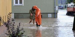 Usuwanie skutk�w podtopie�. Gdzie zg�osi� si� po pomoc?