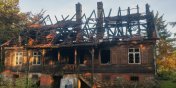Spłonął dom w miejscowości Jazowa. Z pożarem walczyło 37 strażaków