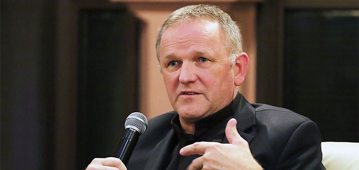 "To, że ksiądz staje za ołtarzem, jeszcze nie znaczy, że zawsze ma rację". Spotkanie z ks. Lemańskim