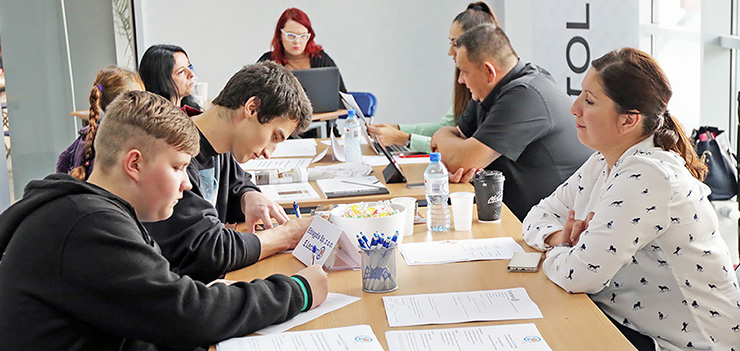 "Teraz mamy rynek pracownika, nie pracodawcy". Prawie tysiąc ofert czekało na elblążan podczas XXII Targów Pracy