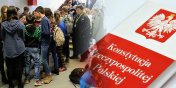 Konstytucja w kadej elblskiej szkole? Tego domaga si radny